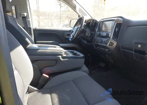 2018 Chevrolet Silverado 1500 1Lt from USA, damaged, VIN 1GCVKREC3JZ359766